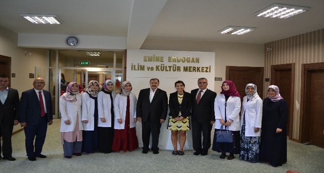 Veysel Eroğlu’ndan Şuhut İlim ve Kültür Merkezine ziyaret