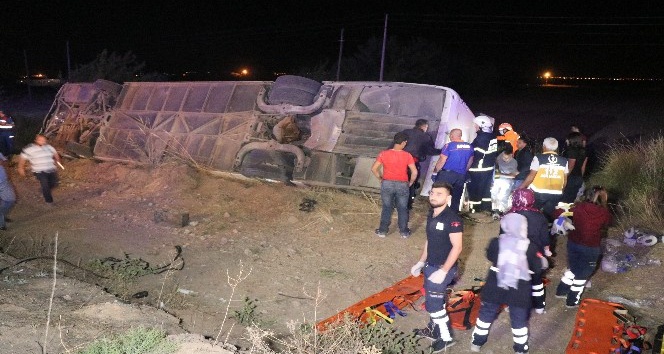 Aksaray’da otobüs şarampole devrildi: 6 ölü, 44 yaralı