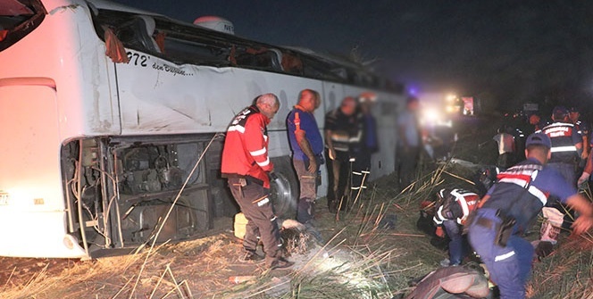 Katliam gibi kaza! Çok sayıda ölü ve yaralı var