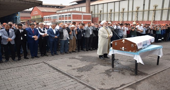 İş kazasında hayatını kaybeden işçi için tören