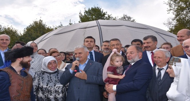 Recep Akdağ’ın oğlu, oba düğünüyle evlendi