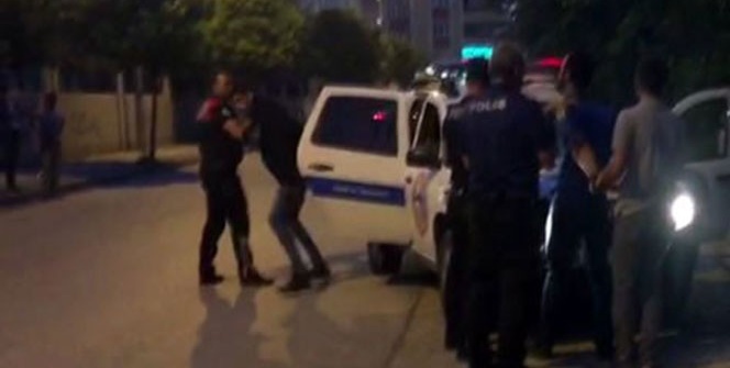 Dehşete düşüren olay! Silah ve bıçakla birbirlerine girdiler