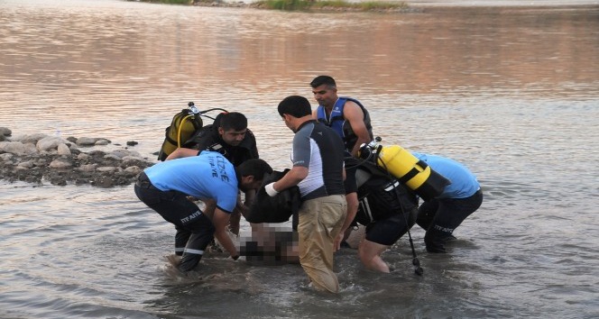 Dicle Nehri’nde kaybolan Suriyeli gencin cansız bedeni bulundu