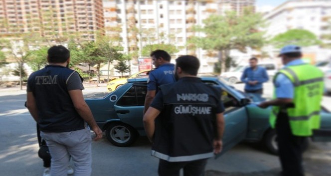 Gümüşhane’de abartı egzozlu 18 araç trafikten men edildi