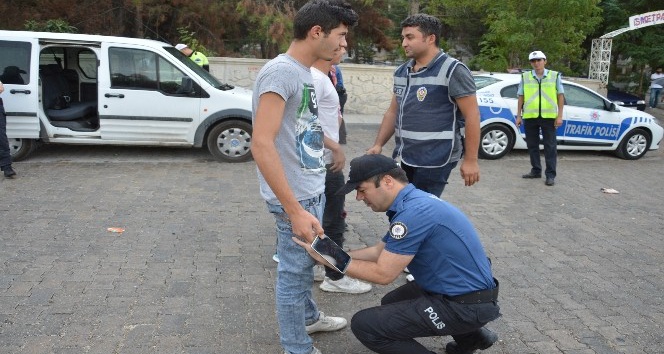 Niksar’da polisten ’Okul Öncesi Huzur’ Uygulaması