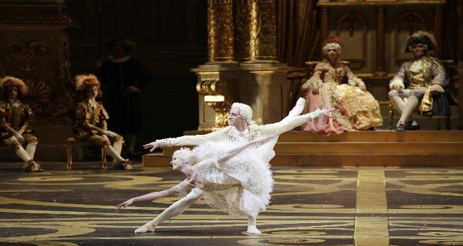 Tarihi Aspendos Tiyatrosu Bolşoy Balesine  ilk kez ev sahipliği yapacak