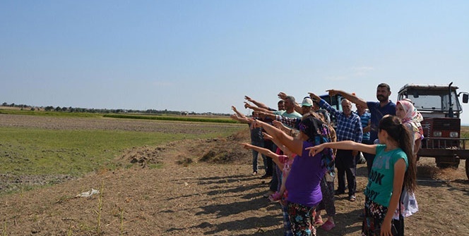 Traktörlerle gelip aynı yeri işaret ettiler! 'Burası bizim olursa...'