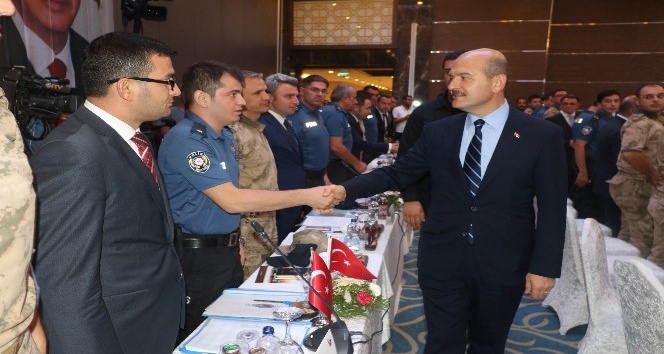 İçişleri Bakanı Soylu, Diyarbakır’da bölge güvenlik toplantısına katıldı