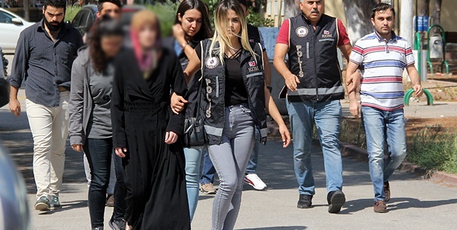 İçlerinde Tıp öğrencisi de var! Böyle götürüldüler