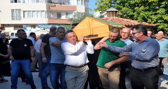 Senarist Deniz Yayın toprağa verildi