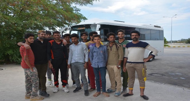 Pakistanlı kaçakları İstanbul diye Sinop’a bıraktılar