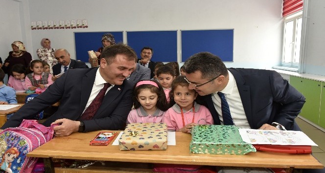 Gümüşhane’de 19 bin 400 öğrenci için ilk ders zili çaldı