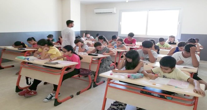 Adana’da ücretsiz eğitim için 25 bin öğrenci sınava girdi