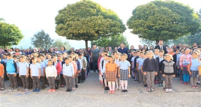Osmaneli‘de de yeni eğitim öğretim yılının ilk ders zili çaldı