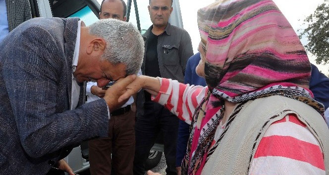 Başkan Karaosmanonoğlu’na Gebze köylerinde sıcak karşılama