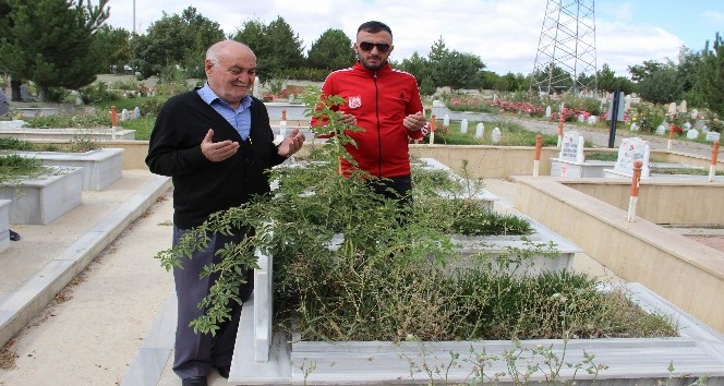 51 yıl önce maçta ölen Sivasspor taraftarları unutulmadı