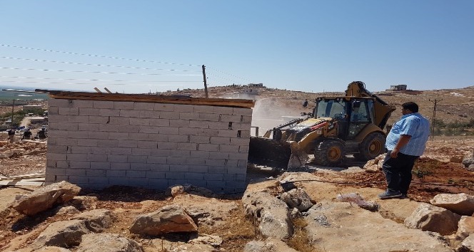 Eyyübiye’de 14 kaçak yapının yıkımı gerçekleşti