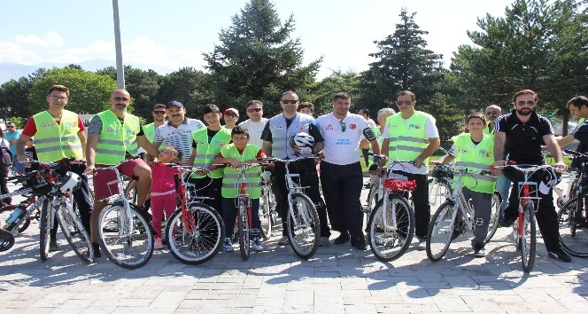 Erzincan’da Sağlıklı Yaşam için Bisiklet turu düzenlendi