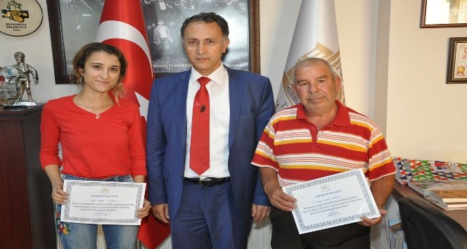 Başkan Gülbay, başarılı personeli ödüllendirdi