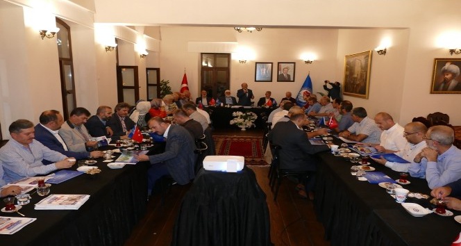 Trabzon Büyükşehir Belediye Başkanı Gümrükçüoğlu STK temsilcileriyle görüştü