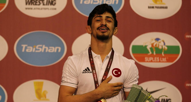 Kerem Kamal Dünya şampiyonu