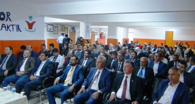Erciş’te ilköğretim haftası etkinliği