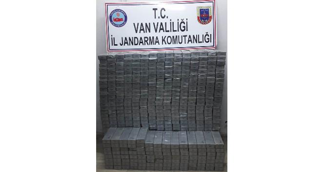 Jandarma 7 bin 820 paket kaçak sigara ele geçirdi