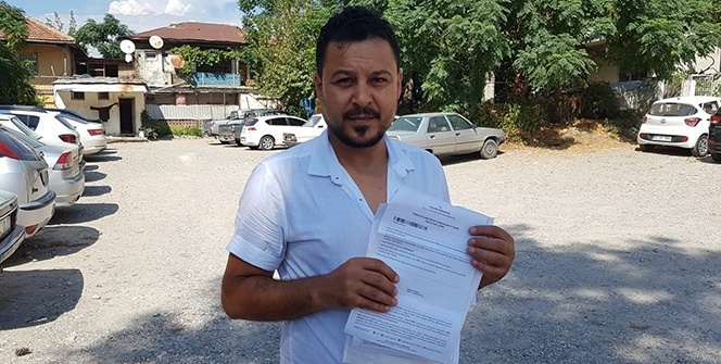 Kimliğini değiştirmeye gitti, hayatının şokunu yaşadı