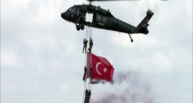 TEKNOFEST'te Özel Kuvvetler ve Hava Kuvvetleri nefes kesti