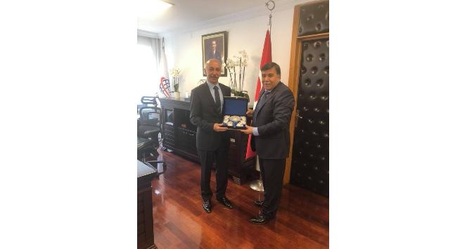 Başkan Mustafa Koca, Ulaştırma ve Alt Yapı Bakan Yardımcısını ziyaret etti