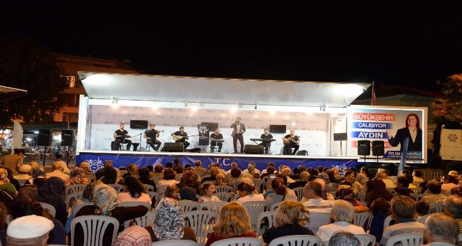 Büyükşehir’den Atça’da Halk Konseri
