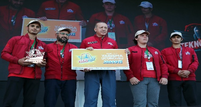 Cumhurbaşkanı Erdoğan’dan AVM işletmecilerine Türk Lirası uyarısı&quot;