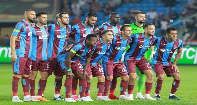 Spor Toto Süper Lig: Trabzonspor: 0 - Göztepe: 2 (İlk yarı)