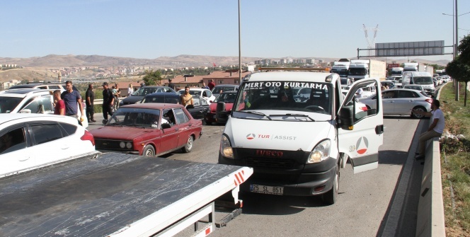 Ankara’da zincirleme trafik kazası: 17 araç birbirine girdi