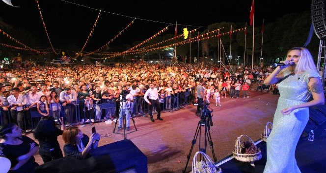 Saruhanlı’da Gökçe rüzgarı esti