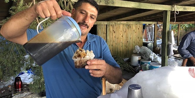 Çuval çuval getirip bardak bardak satıyorlar!