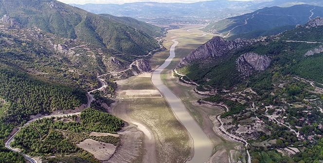 Korkutan manzara! Türkiye'nin en büyüklerinden biri