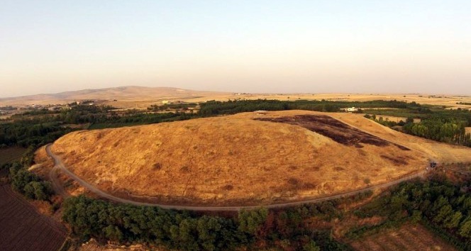 Mardin’de 27 yıl önce şehit olan arkeologlar unutulmadı