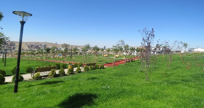Orhan Veli Kanık Parkı açılış için gün sayıyor