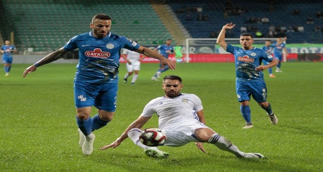 Ziraat Türkiye Kupası 3. Eleme Turu: Çaykur Rizespor: 1 - Tarsus İdman Yurdu: 0 (İlk yarı)