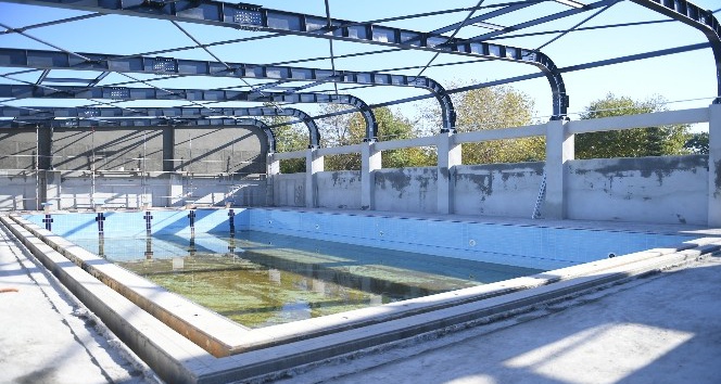 Yeni Karaman Yüzme Havuzu Yenileniyor
