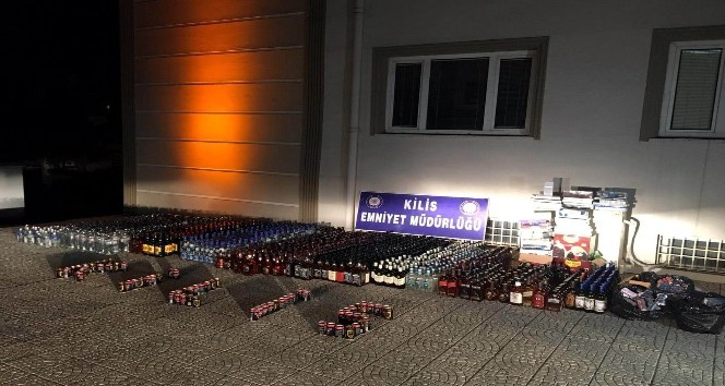 Kilis’te sahte içki, kaçak sigara ve cinsel uyarıcı haplar ele geçirildi