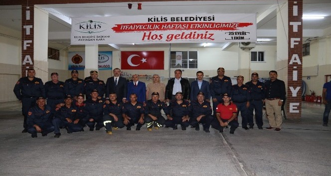 Protokol üyeleri itfaiyeciler ile bir araya geldi
