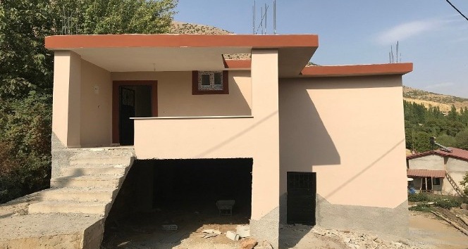 Hizan Belediyesi tarafından Altınoluk mahallesine taziye evi yapıldı