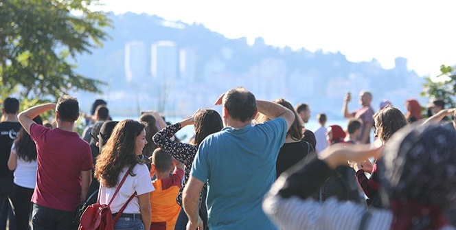 Binlerce kişi oraya toplandı! İnanılmaz görüntüler