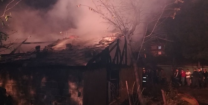 Korkutan yangın! Küle döndü