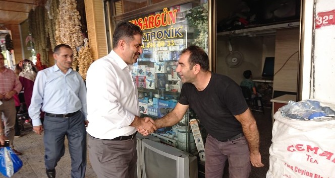 Milletvekili Fırat esnaf ve vatandaşlarla bir araya geldi