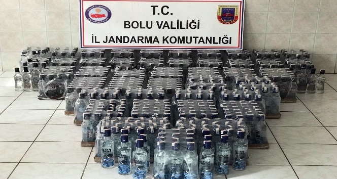Bolu’da 745 şişe kaçak içki ele geçirildi