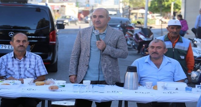 Belediye Başkanı Kara esnaflar ile kahvaltı yaptı