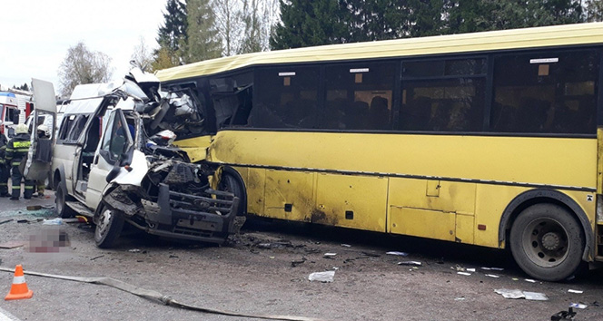 Rusya’da trafik kazası: 13 ölü
